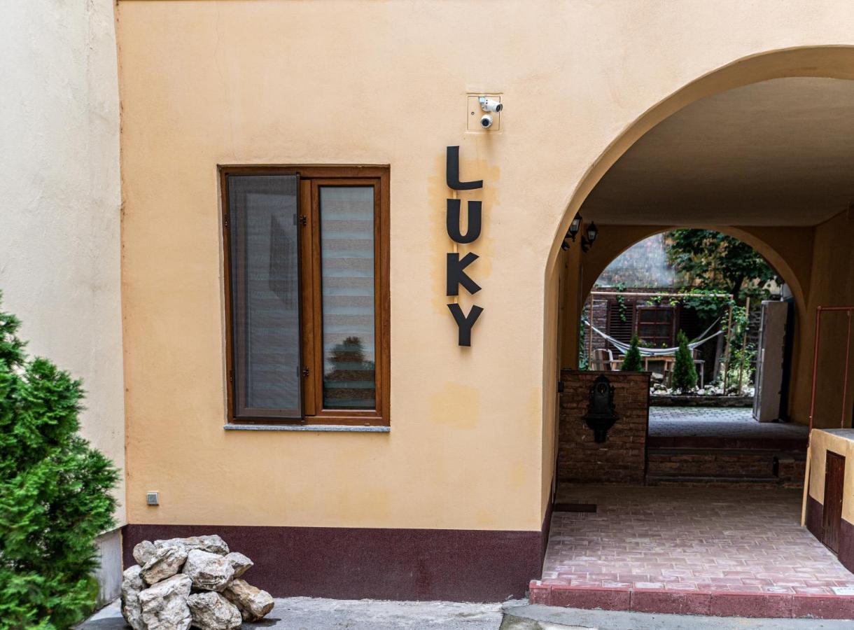 Апартаменты Luky 12 Брашов Экстерьер фото